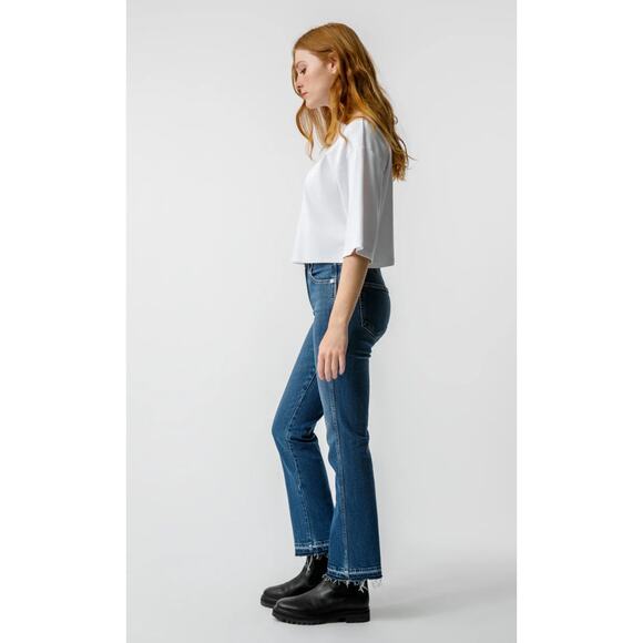 AMO NWT Bella Slight Boot Crop Denim Jean in Crush // 00 - Picture 3 of 15